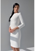 Элегантное белое платье в деловом стиле