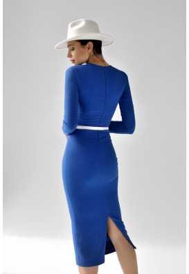 Синее деловое платье по фигуре