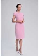 Світло-рожева ділова сукня довжини міді