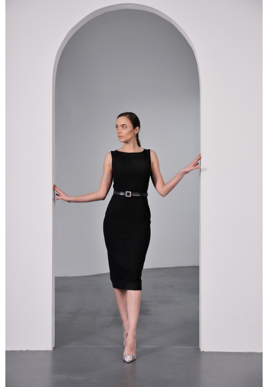 Базова чорна сукня