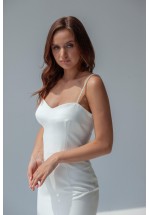 Біла сукня-сарафан на перлинних бретелях