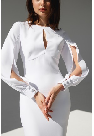 Елегантна біла сукня по фігурі