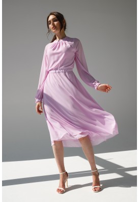 Ніжно-рожева повітряна сукня довжини міді