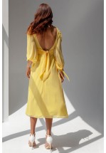 Желтое шифоновое платье с открытой спиной