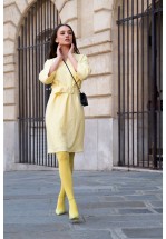 Сукня із легкої тканини в жовтому кольорі