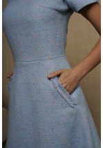Ніжна блакитна сукня оздоблена бахромою
