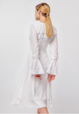 Біла шифонова сукня міді