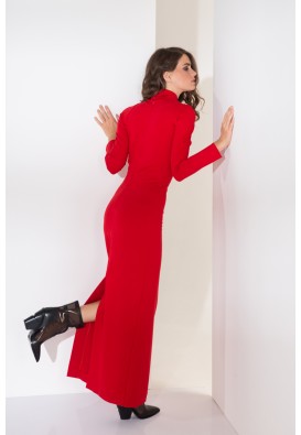 Довга трикотажна сукня червоного кольору
