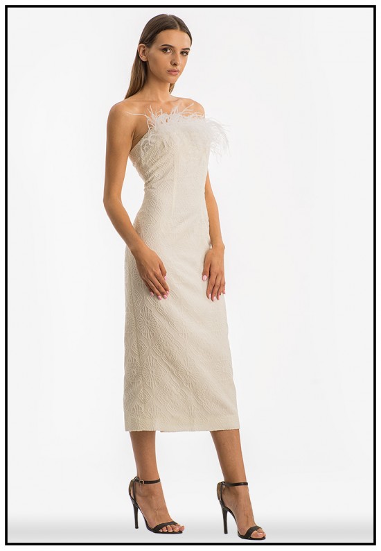 Эксклюзивное белое платье со страусиными перьями