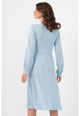 Блакитна сукня міді у смужку