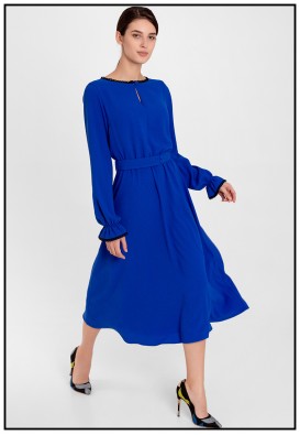 Коктейльное платье миди в синем цвете