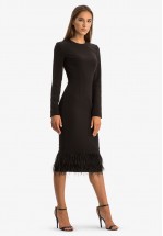 Коктейльна сукня зі страусиним пір'ям