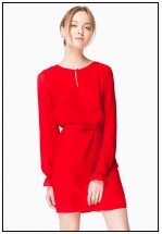 Красное платье-футляр