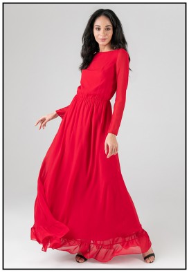 Червона довга сукня