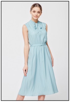 Нежное платье цвета Tiffany