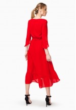 Платье из струящегося красного шифона